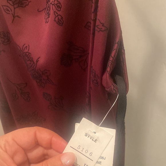 Maroon purple long dress - Picture 3 of 8